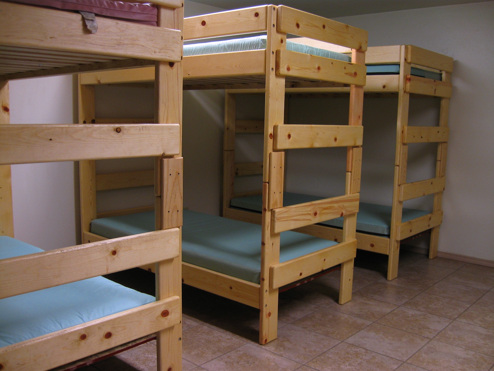 delux-cabin-beds